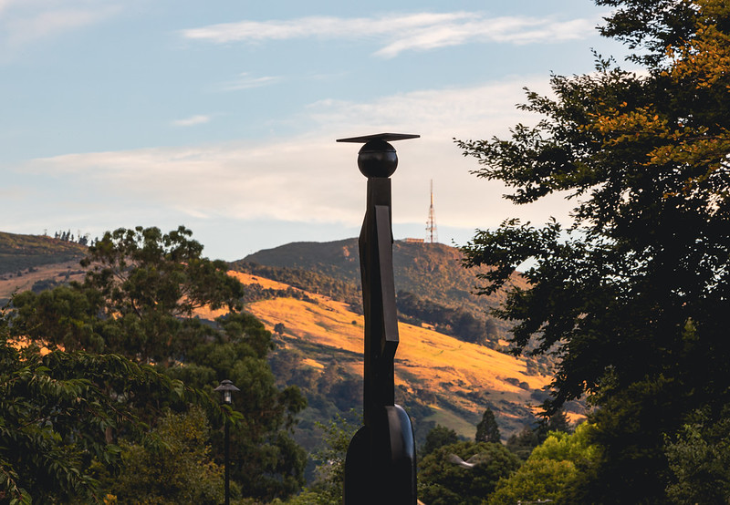 Otago Grad Statue